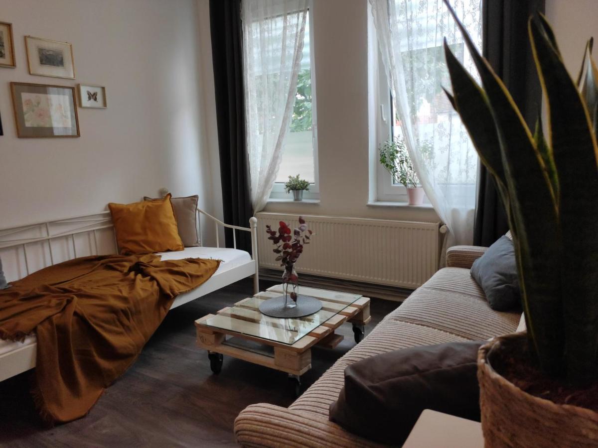 Apartment Gemuetliche 2 Zimmer *